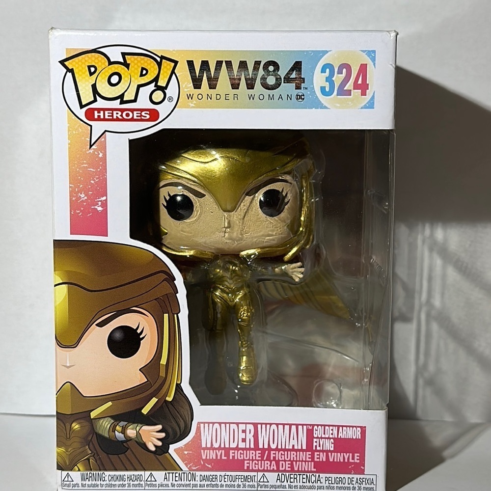 Wonder Woman golden armour flying funko pop​